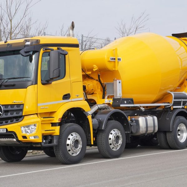 Truck mixer

Water capacity                            9.30 m³
Geometric drum capacity         14.84 m³