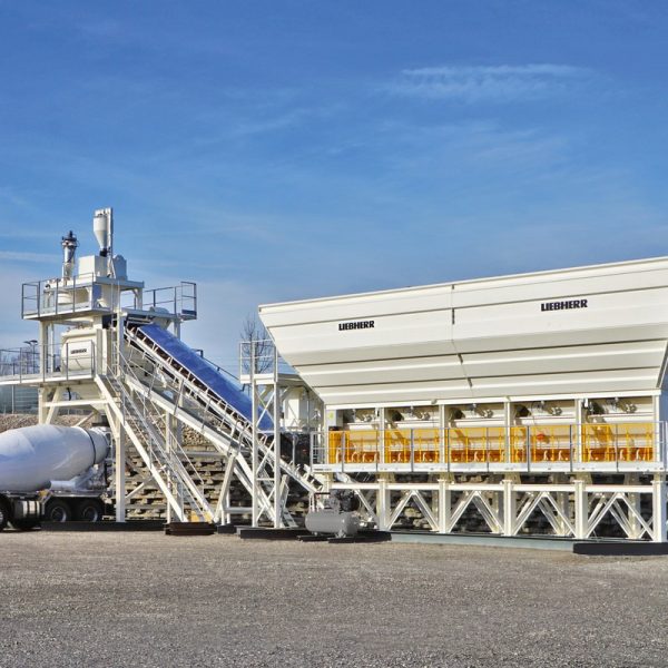 Horizontal mixing plant

Theoretical discharge output in compacted mixed concrete        120 m³/h
Mixer type                                 DW
Mixer size                                  3.00 m³