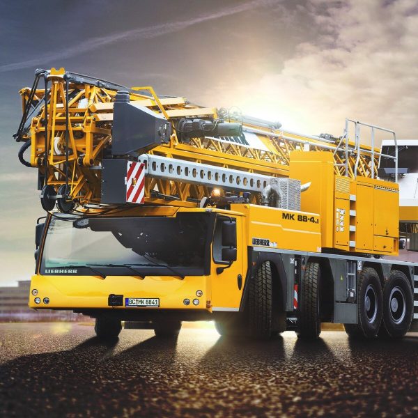 Mobile construction crane

Standard                                           EN 14439
Lines                                                  2
Max. lifting capacity                       8,000 kg
Lifting capacity at max. radius      2,200 kg
Max. hook height                            30.20 m
Luffed jib position                          15 / 30 / 45 °